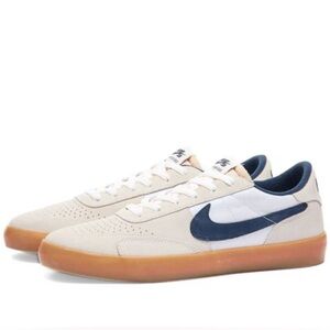 New In Box: Nike SB Heritage Vulc men’s size 10/ women’s 11.5 white/navy